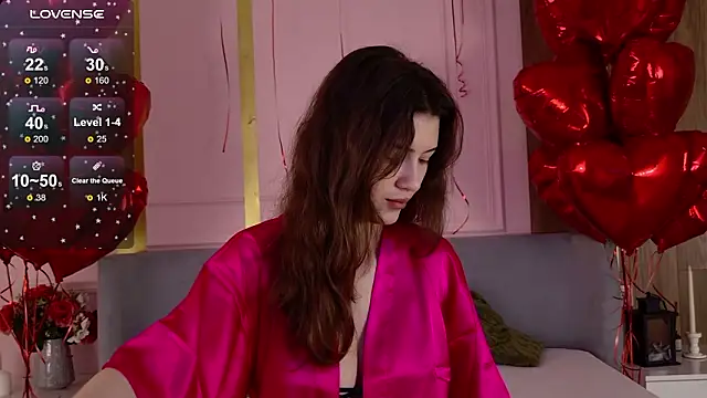 MilaLavson online show from February 19, 2026, 5:03 am