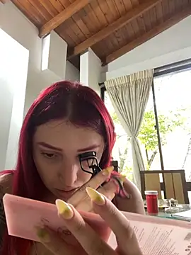 Paulina-Wells online show from November 6, 2025, 9:15 pm