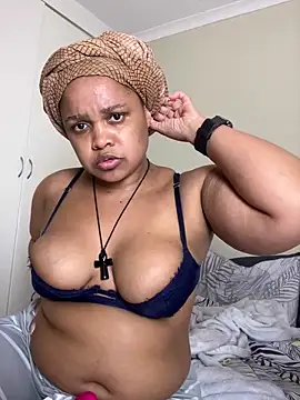 XXXquisiteVixen online show from November 18, 2025, 7:07 pm