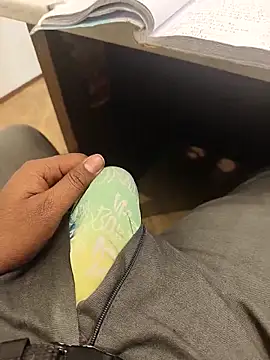 hotboy43339 online show from February 25, 2026, 2:54 am