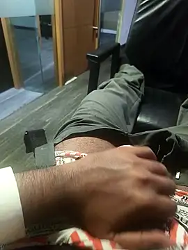 hotboy43339 online show from March 20, 2026, 7:41 pm