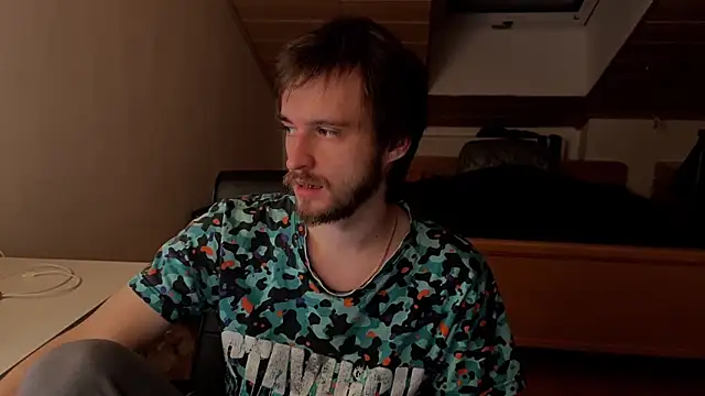 Snapshot of Bez3ybik chatting on January 5, 2026, 6:55 pm Bez3ybik online show from January 5, 2026, 6:55 pm