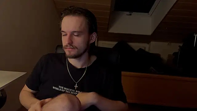 Snapshot of Bez3ybik chatting on March 3, 2026, 11:21 pm Bez3ybik online show from March 3, 2026, 11:21 pm