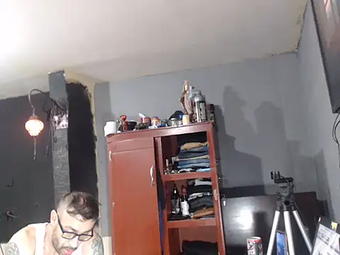 Snapshot of Dara-montenegro chatting on October 4, 2025, 3:37 am Dara-montenegro online show from October 4, 2025, 3:37 am