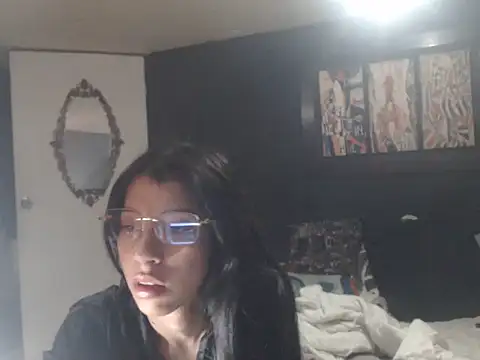 Snapshot of Dara-montenegro chatting on October 10, 2025, 6:12 am Dara-montenegro online show from October 10, 2025, 6:12 am