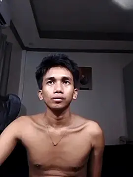 charlie0728 online show from October 28, 2025, 4:27 am