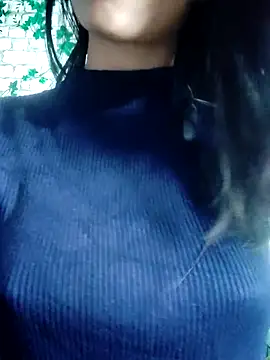 pihu099 online show from November 26, 2025, 3:24 pm