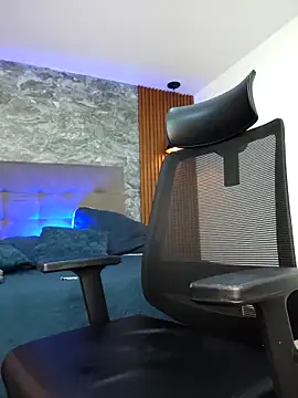 Snapshot of damian_bull chatting on September 27, 2025, 9:09 pm damian bull online show from September 27, 2025, 9:09 pm