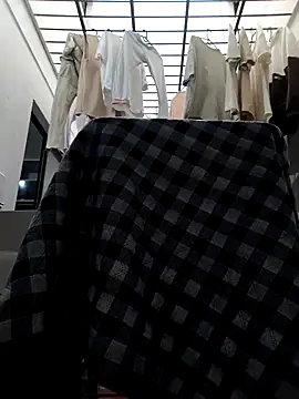 Snapshot of damian_bull chatting on October 24, 2025, 2:24 pm damian bull online show from October 24, 2025, 2:24 pm