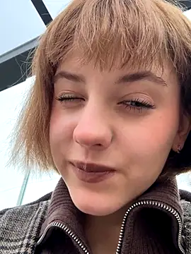 Only April online show from October 10, 2025, 9:19 am