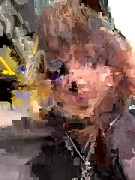 Only April online show from November 1, 2025, 8:05 am