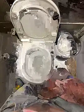 asston-martin online show from November 9, 2025, 9:51 am