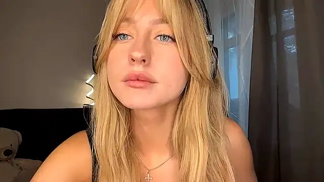 Jetta Corsacami online show from October 16, 2025, 11:33 am