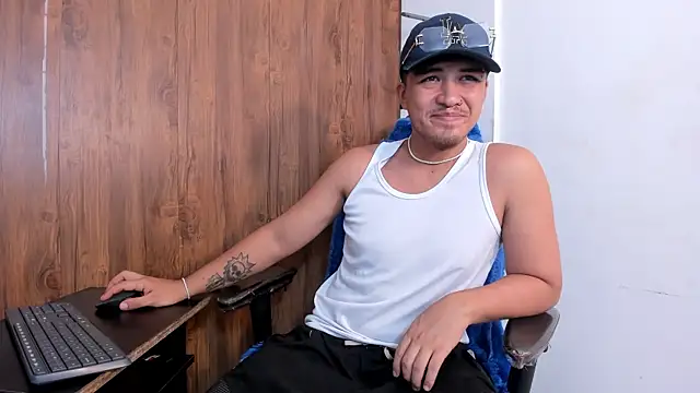 juanmechanic  online show from October 5, 2025, 3:49 am