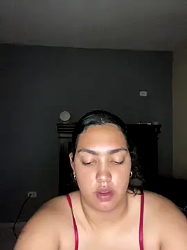 Snapshot of Karolineswettt chatting on September 12, 2025, 6:02 am Karolineswettt online show from September 12, 2025, 6:02 am