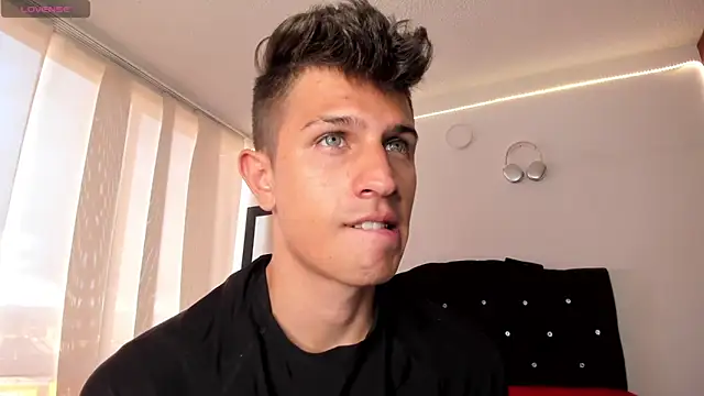 kevin ahss online show from October 7, 2025, 10:18 pm