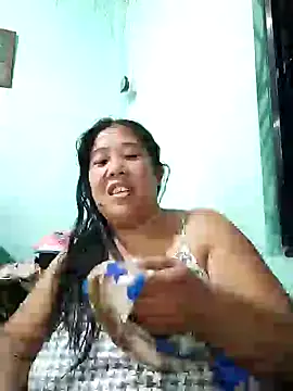 Snapshot of amazing_jane2918 chatting on December 15, 2024, 10:39 am amazing jane2918 online show from December 15, 2024, 10:39 am