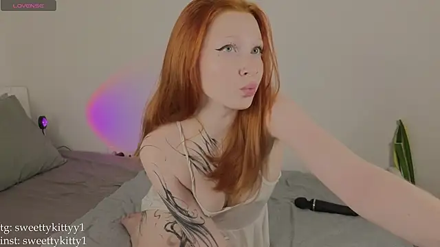 sweettykitty online show from July 30, 2026, 12:48 pm