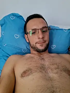 Necunoscutul001 online show from October 8, 2025, 6:44 am