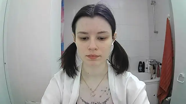 EdlinEngelby online show from October 1, 2025, 4:13 pm