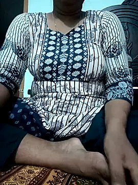 Snapshot of Rina-2 chatting on October 8, 2025, 1:09 pm Rina-2 online show from October 8, 2025, 1:09 pm