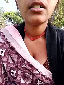 Snapshot of Cutwer chatting on December 3, 2025, 5:37 am Cutwer online show from December 3, 2025, 5:37 am