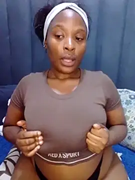 MrsMxx25 online show from October 15, 2025, 11:16 pm