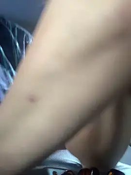 shakeweight online show from November 18, 2025, 7:51 pm