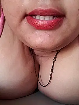 sexymotto online show from November 3, 2025, 10:27 am