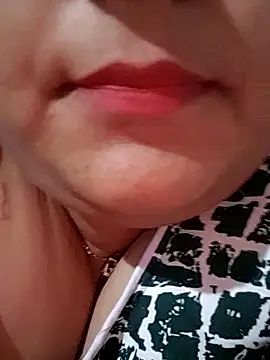 sexymotto online show from November 12, 2025, 4:18 pm