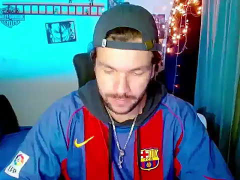 cortelioni massimo  online show from December 23, 2025, 1:03 am