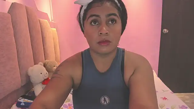 AndreaSweet2 online show from October 4, 2025, 8:07 pm