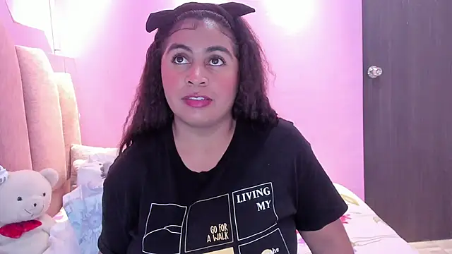 AndreaSweet2 online show from November 14, 2025, 7:56 pm