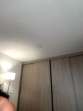 Snapshot of Mavii_ chatting on October 16, 2025, 4:30 pm Mavii online show from October 16, 2025, 4:30 pm