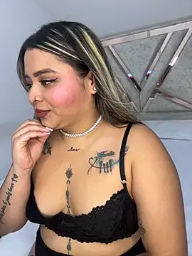 ashley-swift- online show from October 23, 2025, 4:34 am