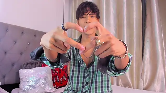 d3rke 666 online show from October 8, 2025, 4:32 am