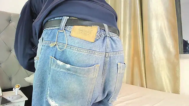 d3rke 666 online show from October 17, 2025, 4:26 am