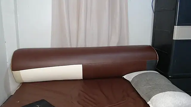 kiara smieth online show from December 14, 2025, 11:48 am