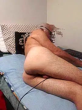 pareja-40-20 online show from March 21, 2026, 10:57 pm