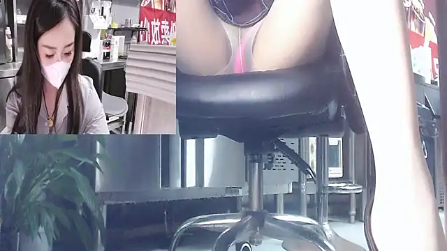 Eileen-L online show from September 26, 2025, 1:48 pm