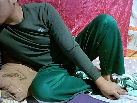 alhex gay26 online show from September 10, 2025, 3:06 am