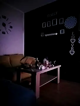 Fredry111 online show from October 10, 2025, 10:31 pm