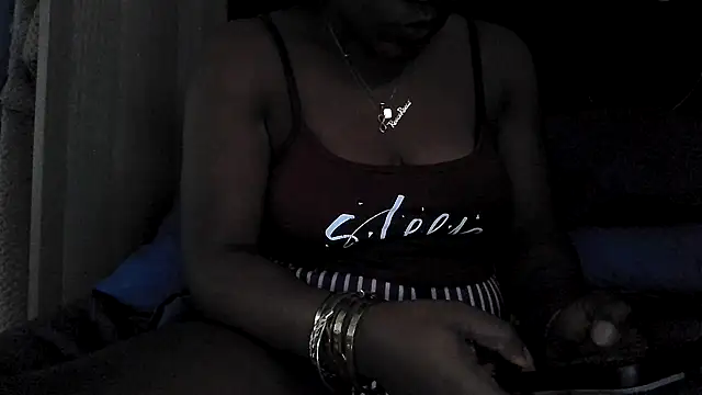 Curvy AfricanQuinn online show from March 29, 2026, 1:55 pm