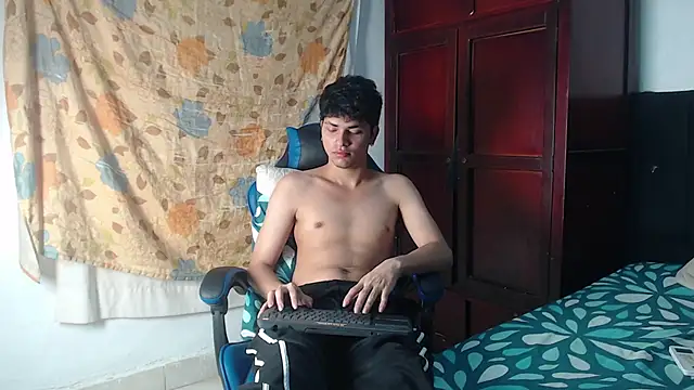 alice julls online show from May 29, 2026, 5:33 pm