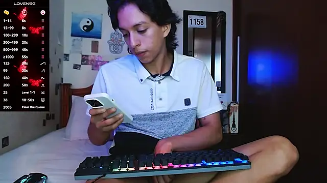 DannyPhantom555 online show from December 13, 2025, 7:53 pm