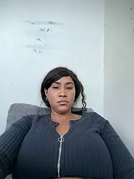 LuckyKhloe online show from October 29, 2025, 11:45 am