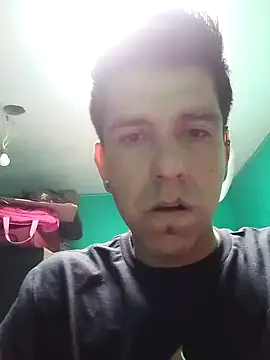 Snapshot of TragicAirplane168 chatting on September 27, 2025, 4:45 pm TragicAirplane168 online show from September 27, 2025, 4:45 pm