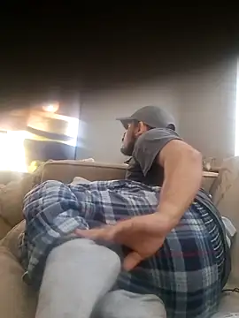 Steventorres4958 online show from April 21, 2026, 7:39 pm