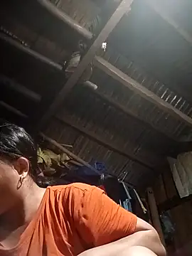 Love-Mama33 online show from September 28, 2025, 11:59 am