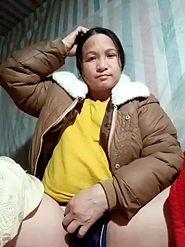 Love-Mama33 online show from January 6, 2026, 12:20 pm